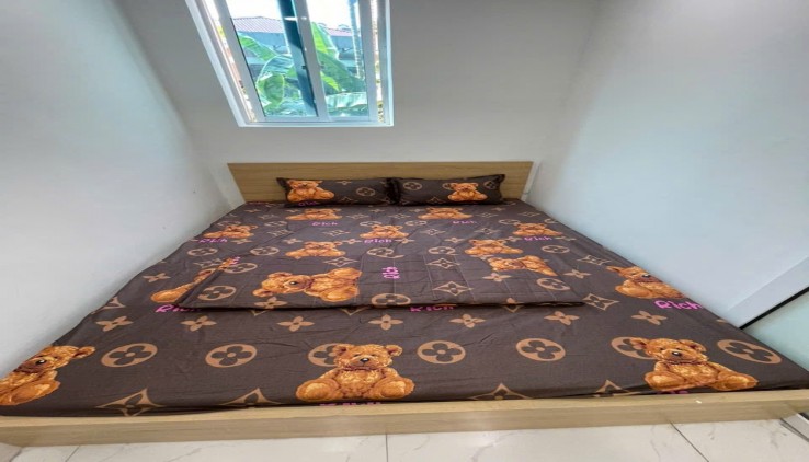 Bán căn hộ tập thể 8/3 70m2, 2 ngủ, 2 WC chỉ nhỉnh 2 tỷ
